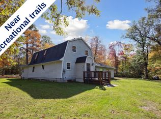 N10537 Delsart Ln, Crivitz, WI 54114