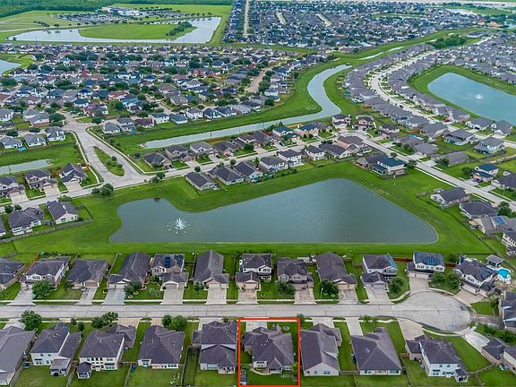 3rd image of 11 Coconut Palms Ct