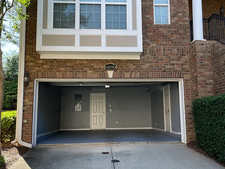 11090 Brunson Dr — Photo 34