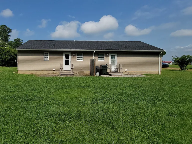 75-77 Old Barn Ct #77 — Photo 9