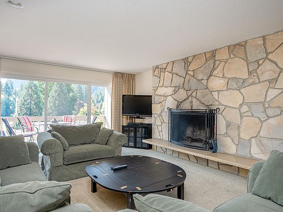 3rd image of 68651 E Bowmans Cir #102A