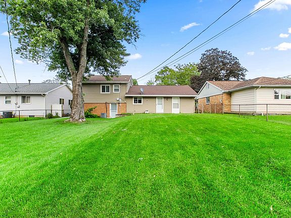 5th image of 311 Dundee Rd