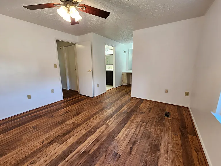6806 Yellow Sheave Ct — Photo 17