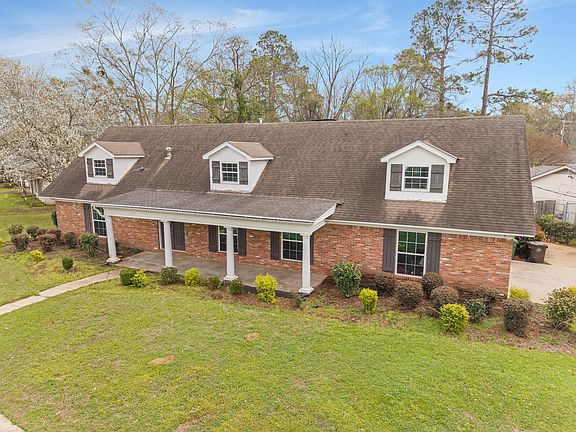 2nd image of 3008 Jamestown Rd