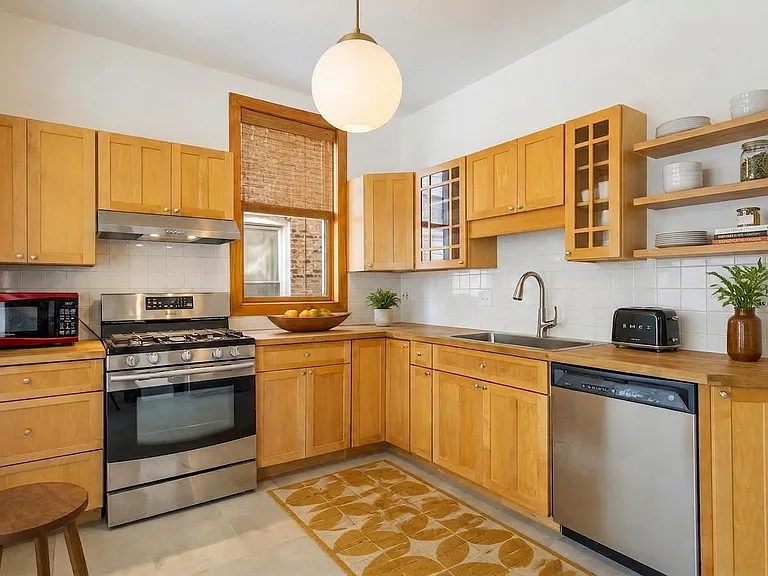 1335 W Norwood St #1 — Photo 7