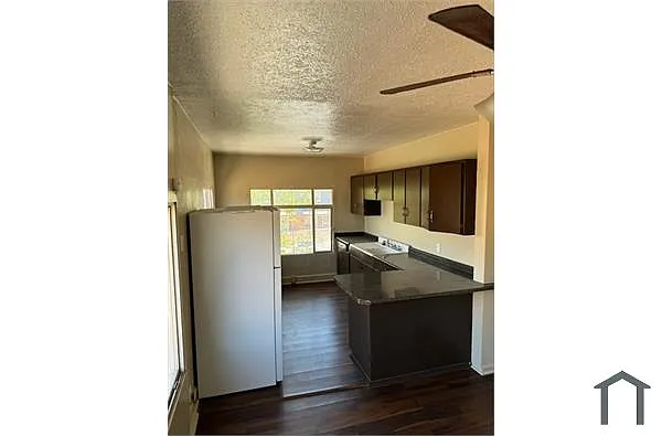 Building Photo - 1400 N Virginia St #3