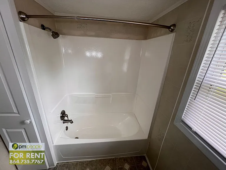 114 Radcliff Dr — Photo 17