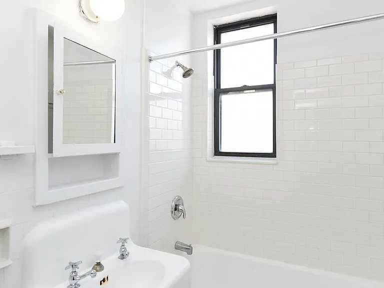 3335 W Diversey Ave #712 — Photo 15