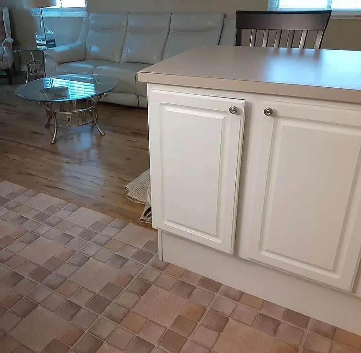 Spacious Duplex — Photo 4