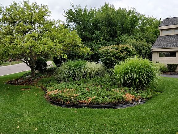 4801 Panorama Circle, West Bloomfield, Michigan 48323 Executive Rental outside front