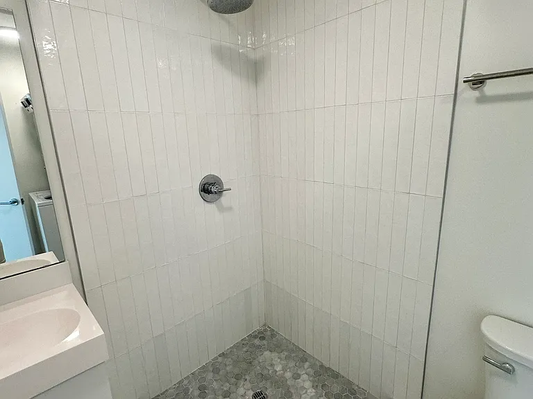 2809 1/4 N Griffin Ave #2809-1/4 — Photo 9