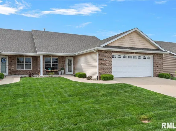 1517 Pine Creek Dr, Springfield, IL 62711