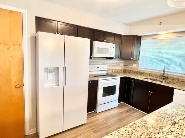 2385 Van Leunen Dr #3, Cincinnati, OH 45239