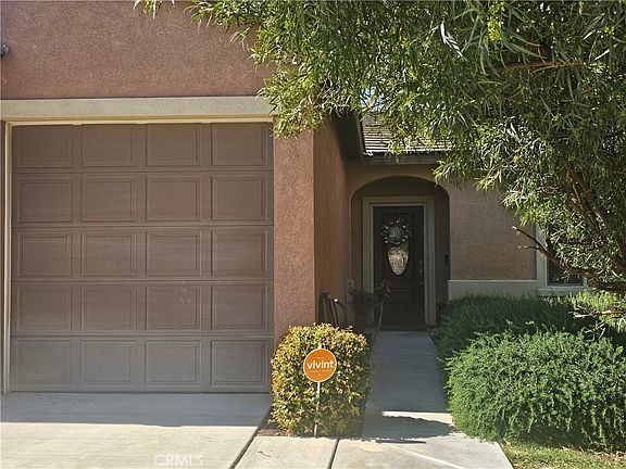 2nd image of 1211 Syringa Ct
