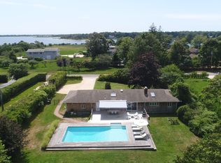 35 Sunset Ave, East Quogue, NY 11942