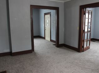 323 W 16th St, Davenport, IA 52803