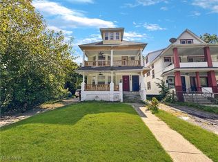 9208 Pierpont Ave, Cleveland, OH 44108