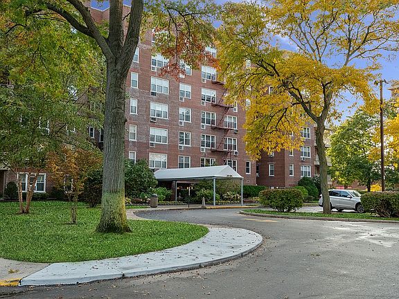 2nd image of 214-33 24th Ave Unit 4J