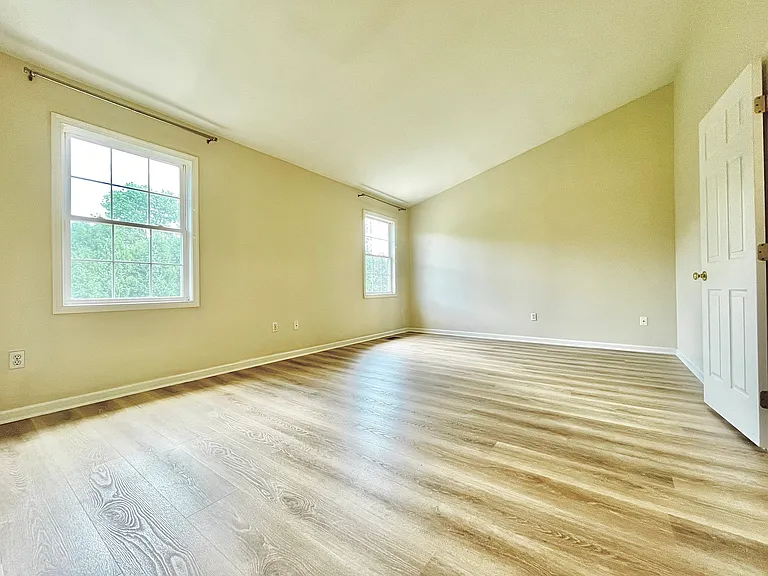 1291 Mohr Cir — Photo 14