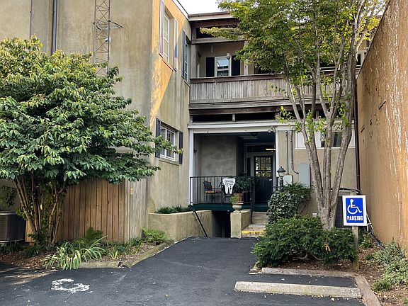 2nd image of 33 Main St APT 3