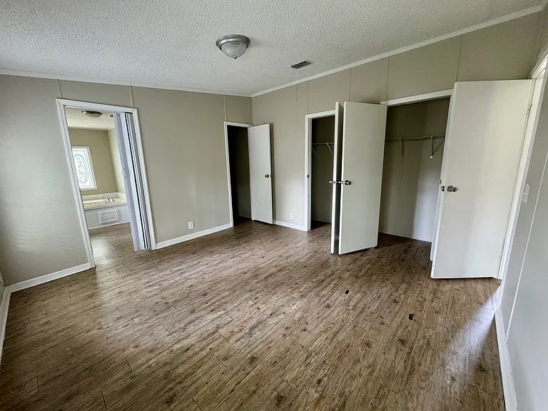 7616 Coach Park Dr — Photo 12