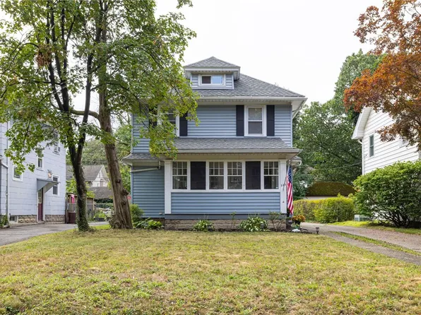 223 Navarre Rd, Rochester, NY 14621