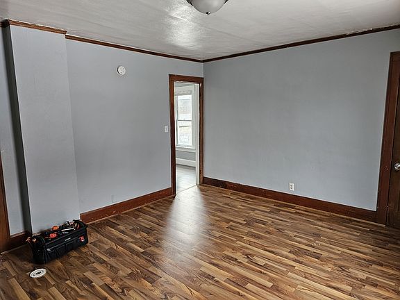 4th image of 611 15th Ave #2
