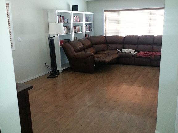 3rd image of 569 Hermitage Ct #569