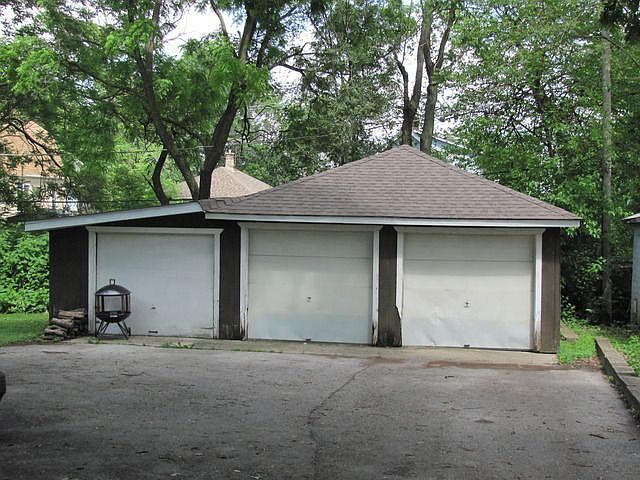 2nd image of 512 Millboro Pl