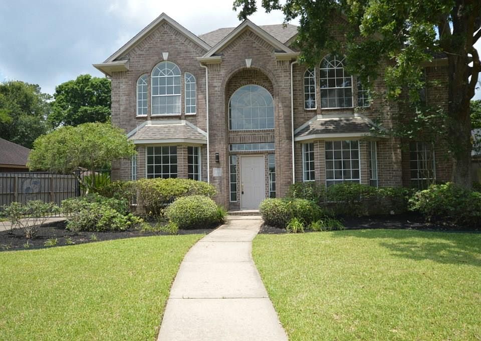 1st image of 234 Wood Circle Ln