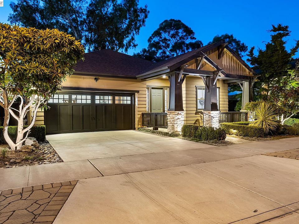 1st image of 2681 Rivers Bend Cir