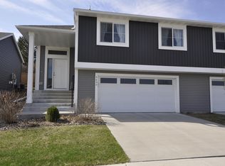 5690 56th St NW, Rochester, MN 55901