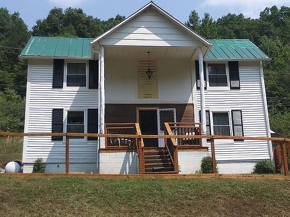 3rd image of 534 Ruritan Run Rd