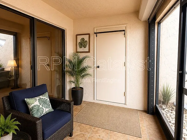 4780 Brittany Dr S #11 — Photo 19