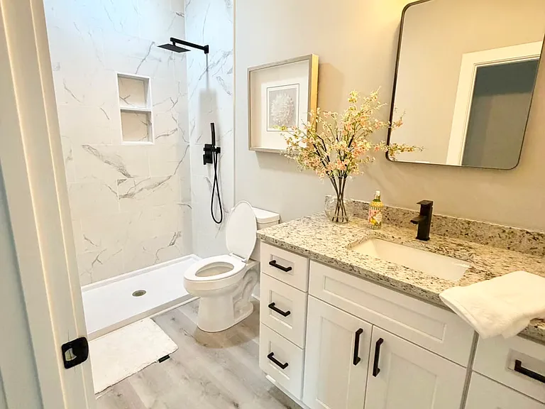 250 Summers Ave #102 — Photo 6