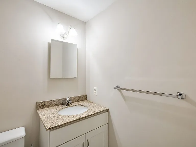 16 Casino Ct — Photo 30