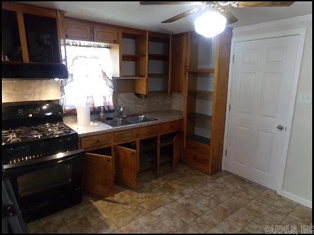 2 bed, 1.0 bath, 800 sqft, $900 — Photo 4