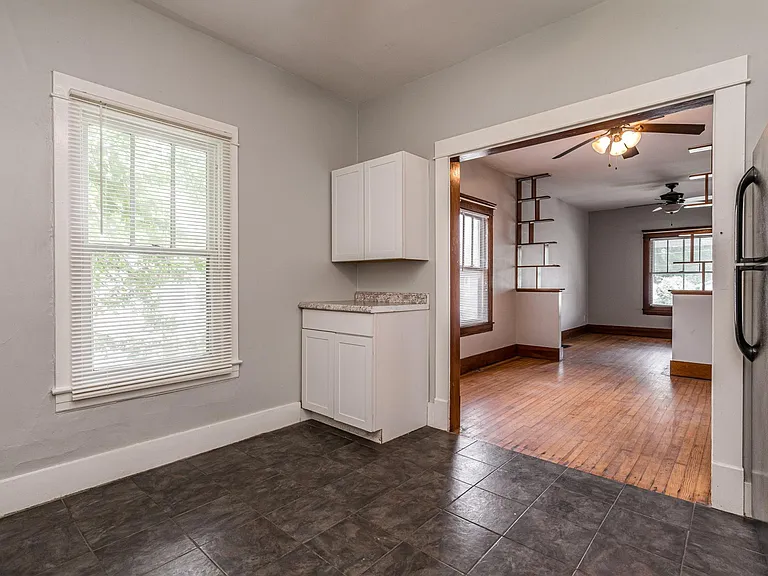608 Colorado Ave — Photo 10