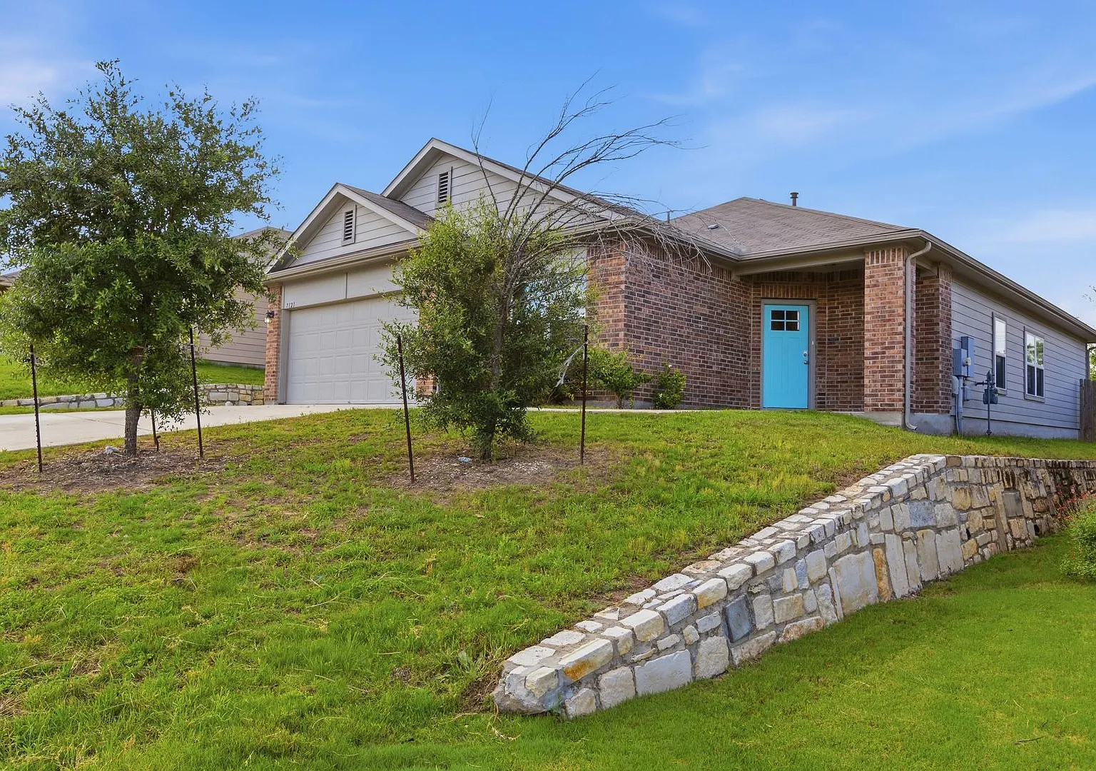 7121 Ranchito Dr, Austin, TX 78744 — Photo 2