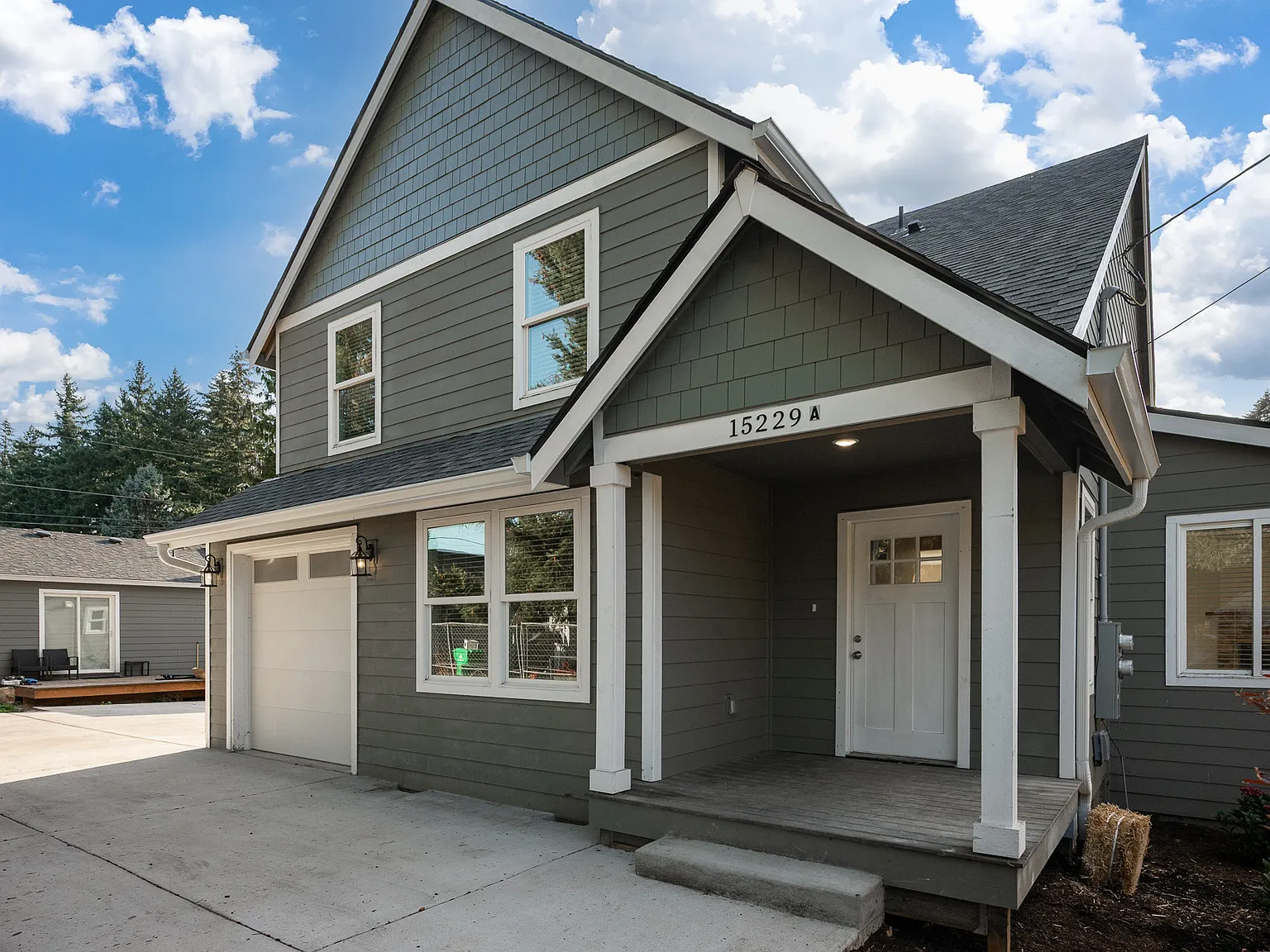 15229 E Burnside St — Photo 3