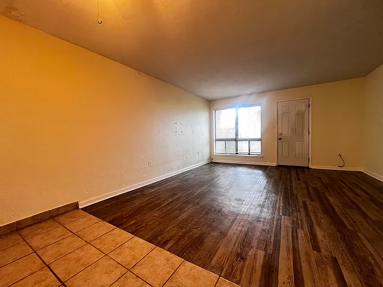 3720 Rockbrook Dr #C — Photo 7