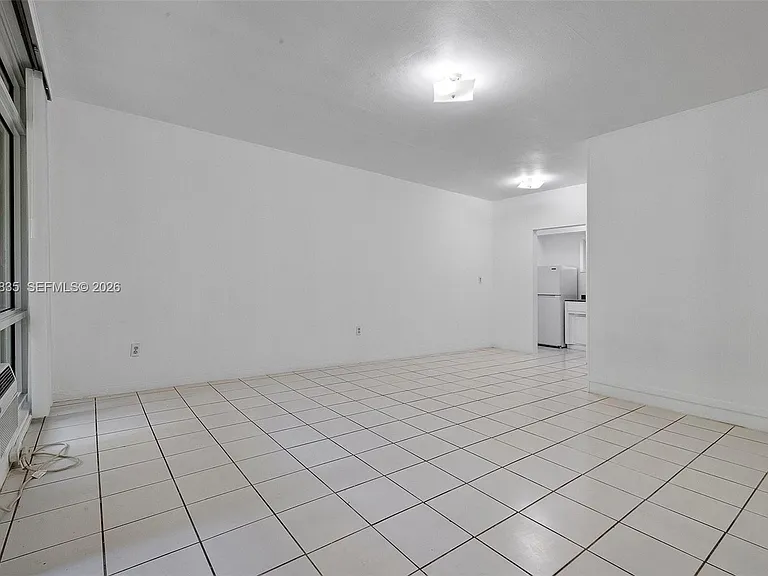 1850 Meridian Ave #9 — Photo 3