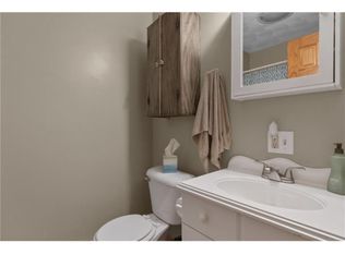 25 Parkway Dr #2, Warwick, RI 02886