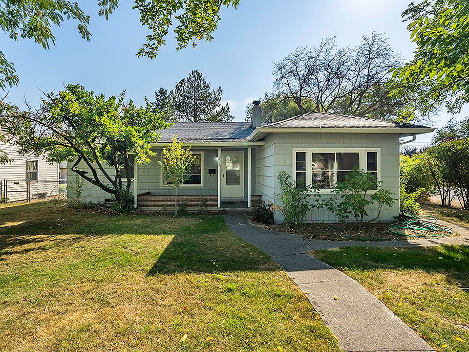825 Grant Ave, Medford, OR 97501 | Zillow