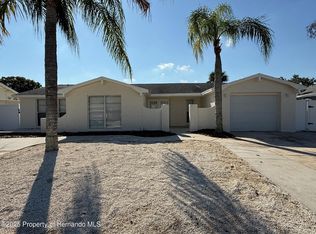 6104 Seabreeze Dr, Port Richey, FL 34668