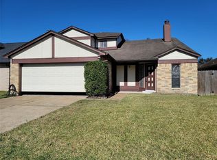 8206 Sandy Glen Ln, Houston, TX 77071