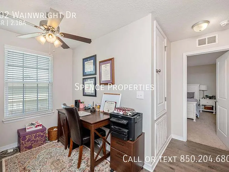 202 Wainwright Dr — Photo 33