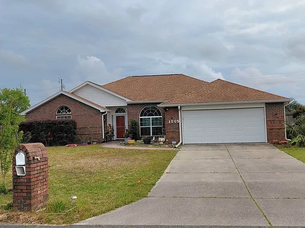 1005 Sutherland Plz, Lynn Haven, FL 32444