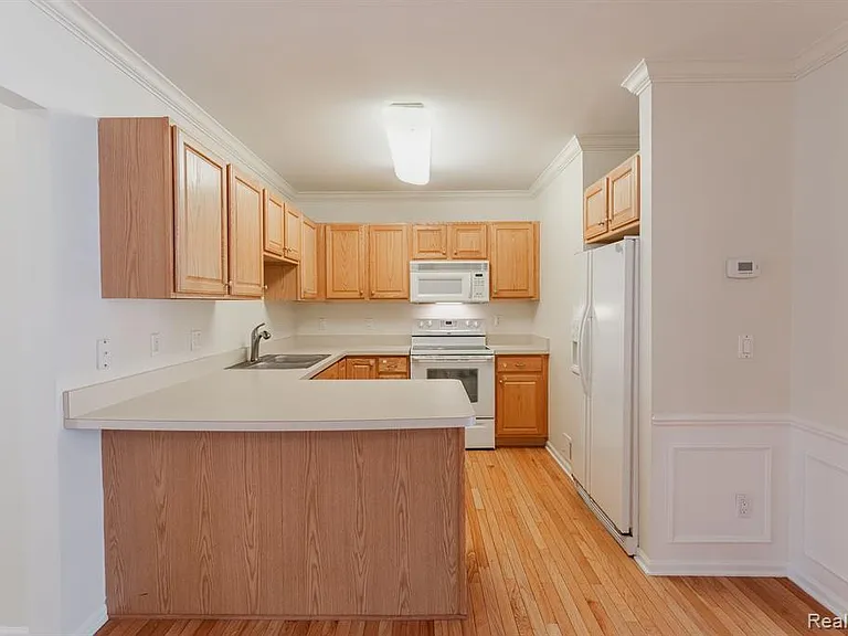 159 Allenhurst Ave — Photo 15