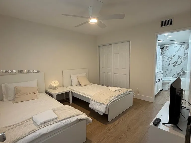 7350 Kinghurst Dr #305 — Photo 6
